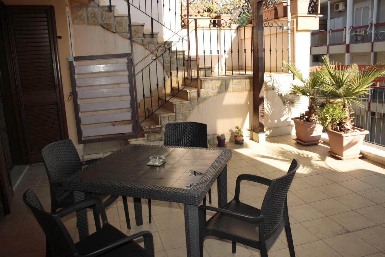 Casa-B&B Bouganville Attico 85 Mq Barletta Exterior photo